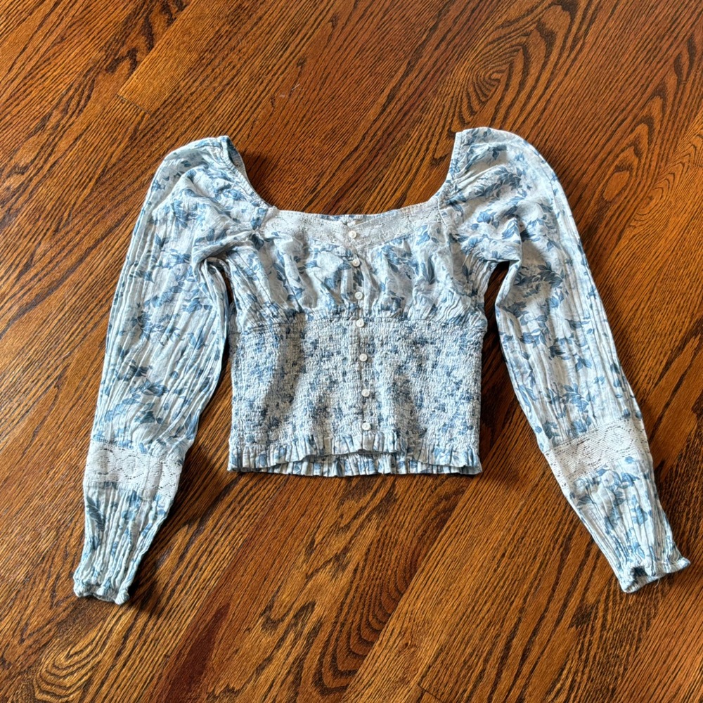 American Eagle Floral Smocked Crop Top XS Cottage Lace Feminine Milkmaid READ